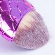 Broad fish make-up brush, dark pink