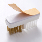 Copper-nylon brush for cleaning cutters
