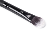 CTR concealer and highlighter brush W0636 with taklon fibre bristles